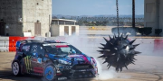 Преодолении сложных препятствий на 2013 Ford Fiesta
